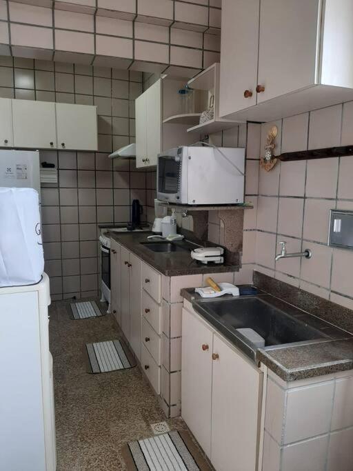 Guarapari. Es. Alugo Excelente A 100 M Do Mar. Apartamento Guarapari