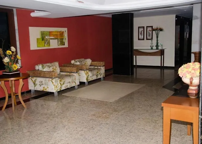 Guarapari. Es. Alugo Excelente Apartamento A 100 M Do Mar.