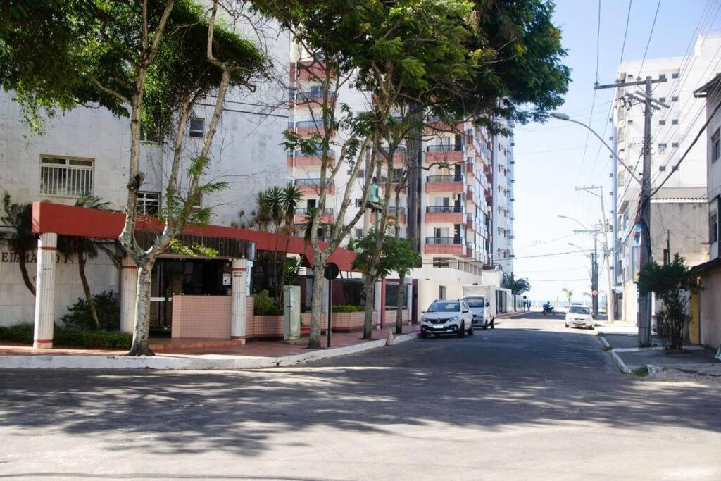 Guarapari. Es. Alugo Excelente A 100 M Do Mar. *