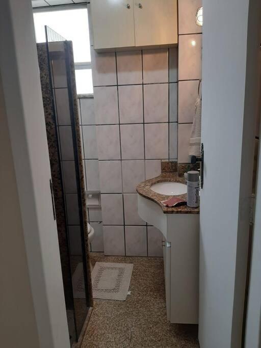 Guarapari. Es. Alugo Excelente A 100 M Do Mar. Apartment